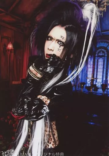 Official photo (Male) / visual kei band / Royz Royz / 杙凪