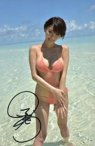 奈月セナ チェキ サイン入り 5 （SENA in MALDIVES） Yahoo!オークション - 奈月セナ 直筆サイン入りジャケット イベントチ