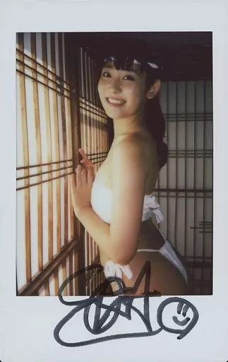 生写真(女性)/グラビアアイドル ☆林田百加/直筆サイン入り/Blu-ray