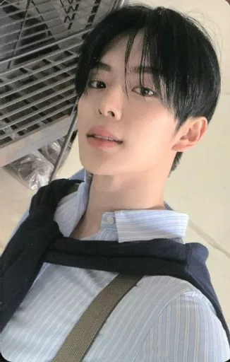 セール中…カンミン直筆サイン入り超大型写真 …Kangmin…VERIVERY カンミン直筆サイン入り超大型写真 …Kangmin…VERIVERY…の通販 by