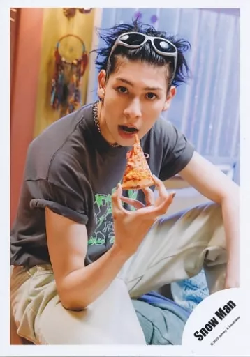 Man ラウール Snow Manのラウールがパリコレランウェイ！Maison MIHARA