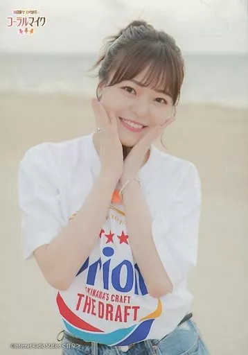 生写真(女性)/声優 鈴代紗弓/稗田寧々 鈴代紗弓のコーラルマイク