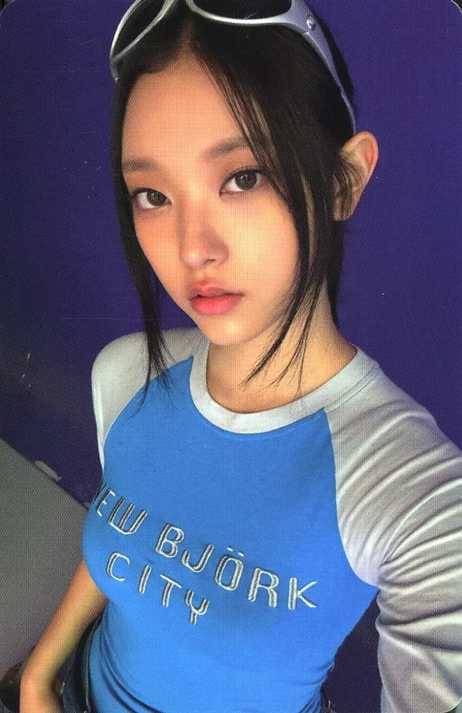 Collection Card (female) / 
