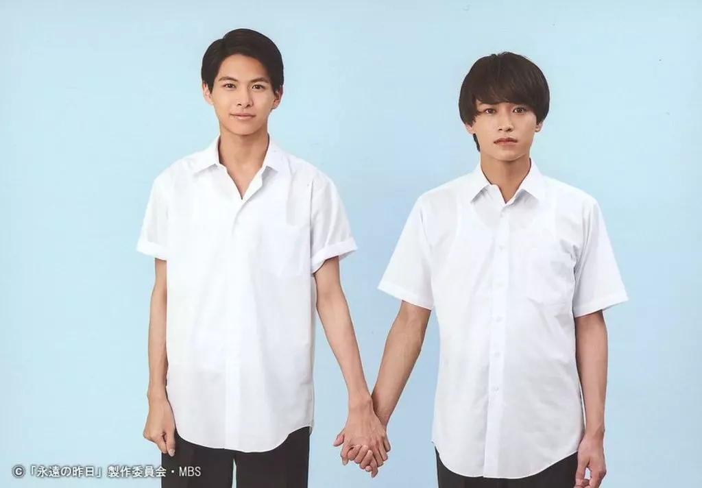 生写真(男性)/俳優 小宮璃央(山田浩一)・井上想良(青海満)/横型・膝上
