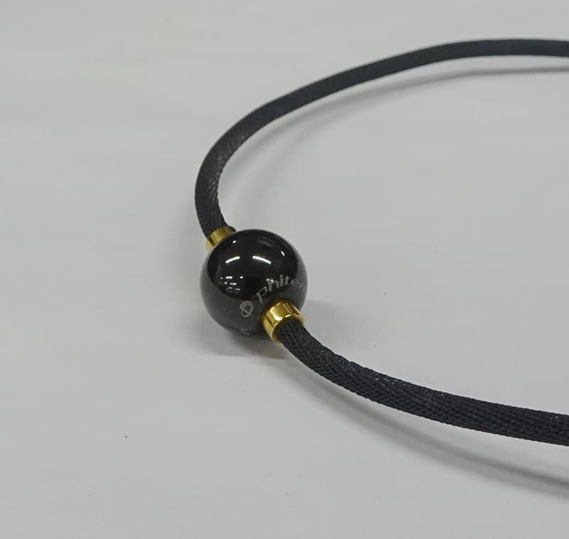 Yuzuru Hanyu ×phiten RAKUWA Neck X100 (Necklace) Mirror Ball Black