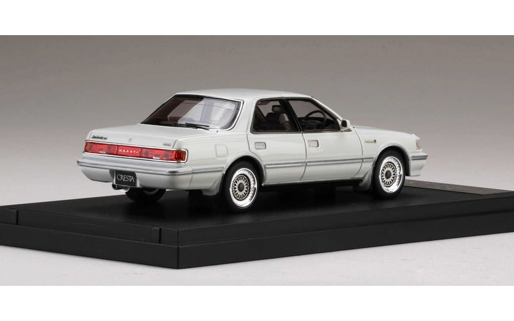 純正販売店舗 MARK43 1/43 トヨタ CRESTA 3.0 1991 グレー