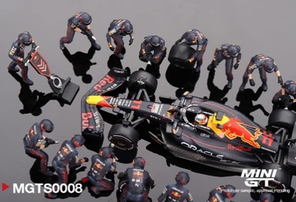 Minicar 1/64 Oracle Red Bull Racing RB18 2022 3rd place winner #11