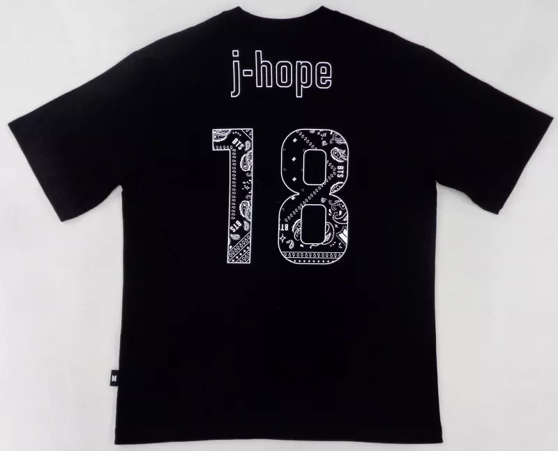 衣類　ジェイホープ(BTS/防弾少年団) TEAM BTS Tee(Tシャツ) ブラック XLサイズ 「BTS POP UP ： HOUSE OF BTS」 韓国・東京限定 衣類 ジェイホープ(BTS/防弾少年団) TEAM BTS Tee(Tシャツ