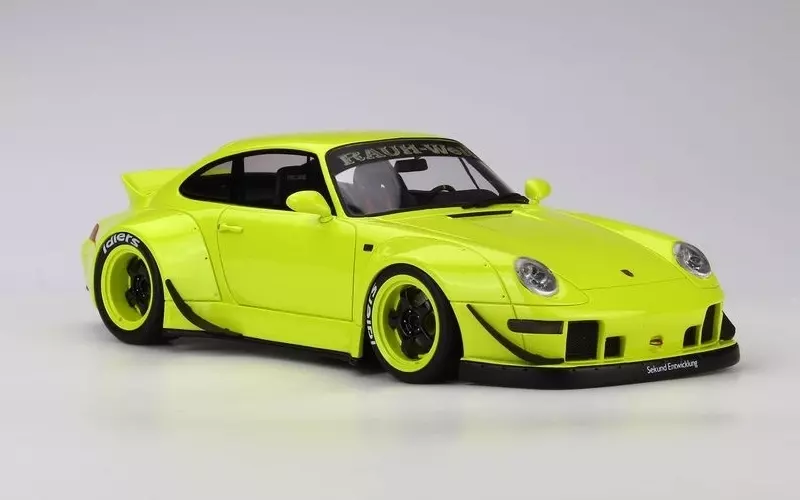 1/18 RWB 993 Duck Tail (Neon Yellow) [GTS026KJ] | Toy Hobby | Suruga-ya.com