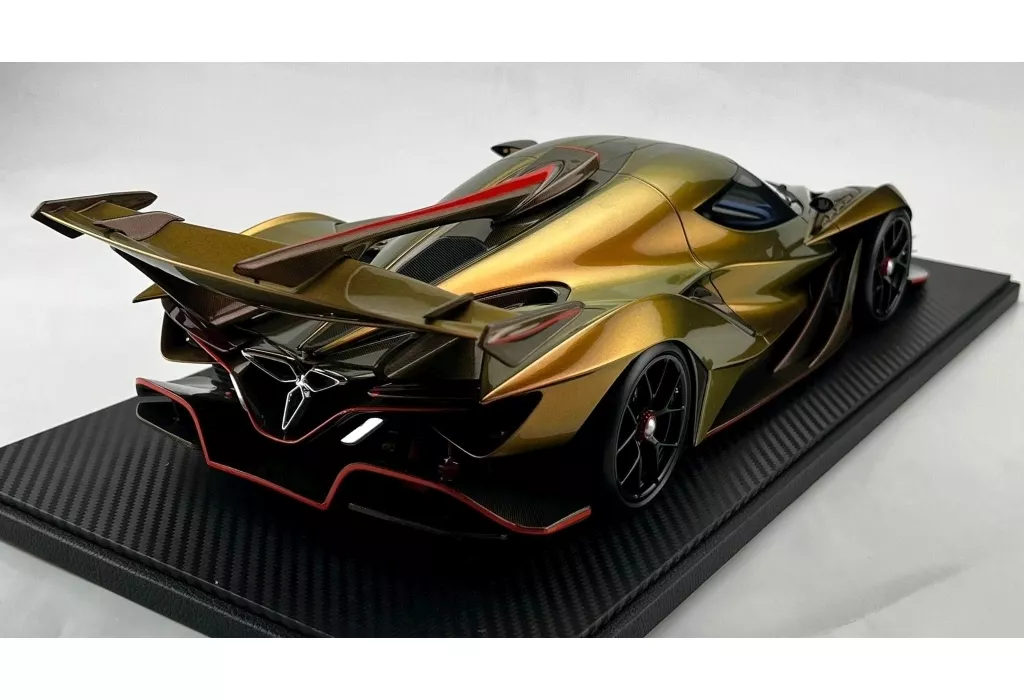 ミニカー　1/12 アポロ Intensa Emozione (Apollo IE) ゴールデンドラゴン [PE22901] ミニカー 1/12 アポロ Intensa Emozione (Apollo IE) ゴールデン
