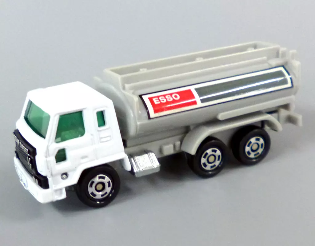 ミニカー 1/100 ニッサン ディーゼル タンクローリ ESSO(グレー