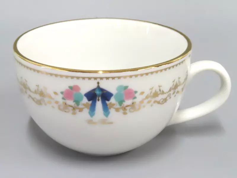 セレス・ファウナ 誕生日記念2022 キリンのティーカップ&ソーサー