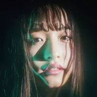 Shuri Uchida / Swimming in Light