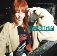 LE SSERAFIM/DIFFERENT[初回限定成员Solo Jacket盘(HUH YUNJIN)]