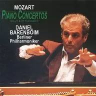 Daniel Barenboim (piano and conductor), Berlin Philharmonic Orchestra / Mozart : Piano Concerto No. 21 & 26, "Coronation"