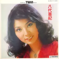 八代亜紀 / ゴールデンスター・ツイン・デラックス