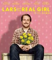 Lars y su novia.
