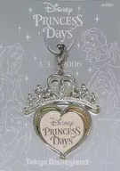 PRINCESS DAYS Fastener Top 「 Disney Princess Days 2006 」 Tokyo Disneyland limited visitor distribution