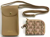 This is a multi-shoulder bag that can hold smart phones and slim wallet with a cute Marble Sud flower pattern. Rinnel April 2022 Supplement