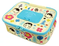 "Kopen-chan" is a large pouch that is easy to take out Kopen-chan wet tissue.
