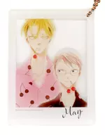 May "mariage Asumiko Nakamura Classmate Series Blanc original picture exhibition SNS style outing acrylic key holder"