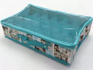 Collection (Light Blue) Partitioned accessory storage "CASE CLOSED x 3 coins"