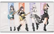 [新品] 集合 ラバーデスクマット ロックバンド ver. 「TVアニメ 時々ボソッとロシア語でデレる隣のアーリャさん」