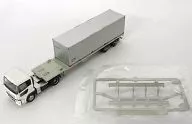 1/150 UD Trucks Quon + Free (30 ft container) "The Trailer Collection No. 6" Display Model