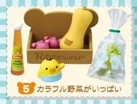 5. "Rilakkuma Natural Market" lleno de verduras coloridas