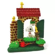 TO THE GARDEN (brick : brown) "Snoopy Premium Figure World of Snoopy"