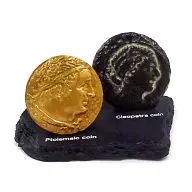 6.クレオパトラ7世のコイン、プトレマイオス1世のコイン 「海のエジプト展公式カプセルフィギュアコレクション」