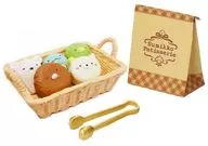 5. Our Specialty Freshly-baked Confectionery 「 Sumikko Gusuri Machi no Sumikko Yogan-ten 」