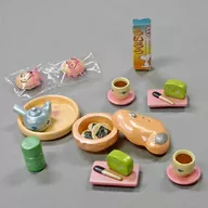 6) "Gourmet de Snoopy" con dulces japoneses.