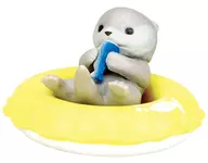 Ukikawa and otters' playing in the water of otters'