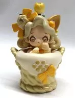 3."sweet Emilya MOMOJI奇迹的花园系列集换式手办"