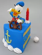 Helsman Donald Duck "Donald Duck Surprise Cake Blind Box"