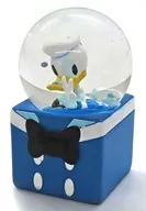 10. "『 Disney 』 Mickey and Friends Mini Candy Machine"