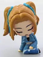HUH YUNJIN 「肩ズンFig. LE SSERAFIM ANTIFRAGILE」
