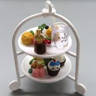あのときのデザートタワー 「ちいかわカフェ ミニフィギュアコレクション」