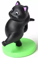 くろ 「今日も ごきげんさん♪」