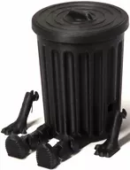 くろ 「カラフルゴミバケツたち。」