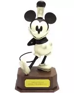 Mickey Mouse #01 (black and white) "Disney" Premium History Collection Figure Vol. 1