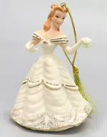 Bell "La Bella y la Bestia" Disney Showcase Collection Chinese Figures