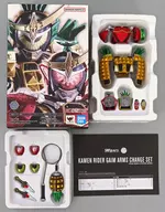 S.H.Figuarts(真骨彫製法) 仮面ライダー鎧武 アームズチェンジセット(パインアームズ＆イチゴアームズ) 「仮面ライダー鎧武」