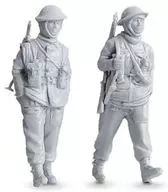 1/48 WWII British Army Winter Infantry Set (2 pcs) Resin Cast Kit [MAC48600]