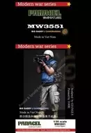 1/35 現用 男性TVカメラマン ビッグダディー レジンキャストキット [MW3551]