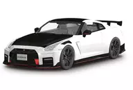 1/24 R35 NISSAN GT-R NISMO Special edition 2022(明亮式白珍珠)"樂普拉卡No.02-BW>[065921]