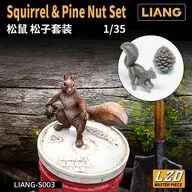 1/35 リス ＆ 松ぼっくりセット 3Dプリンター製ガレージキット [LIANG-S003]