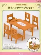 Conjunto de mesa de jantar "Família Sylvanian"