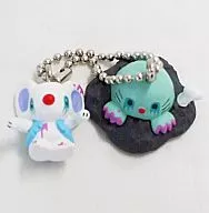 Joey & Morley "Hello Kitty Zombie Friends by MAD BARBARIANS Ball Chain Mascota"